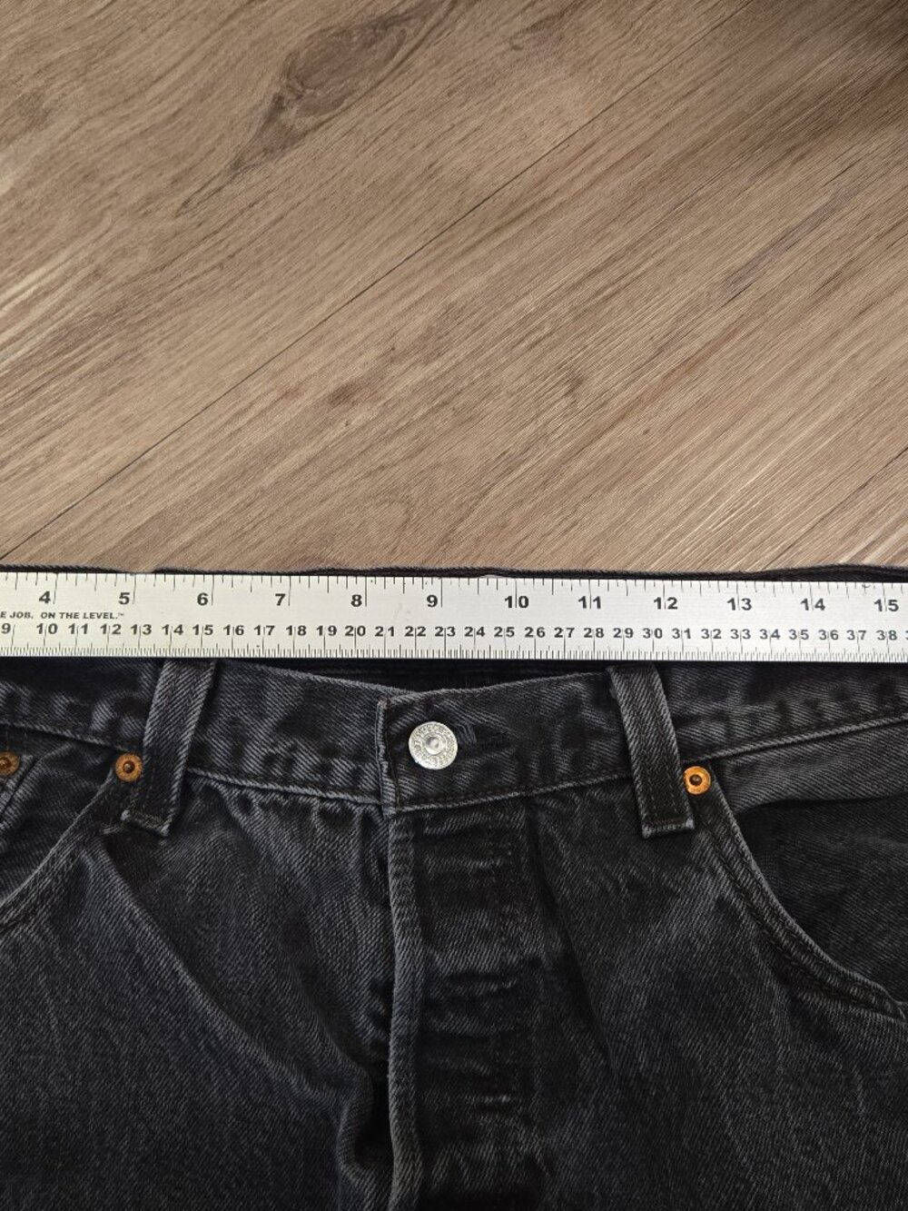 Levi's 501 Jeans Men Regular Fit Straight Leg Size 38x32 - Picture 3 of 7